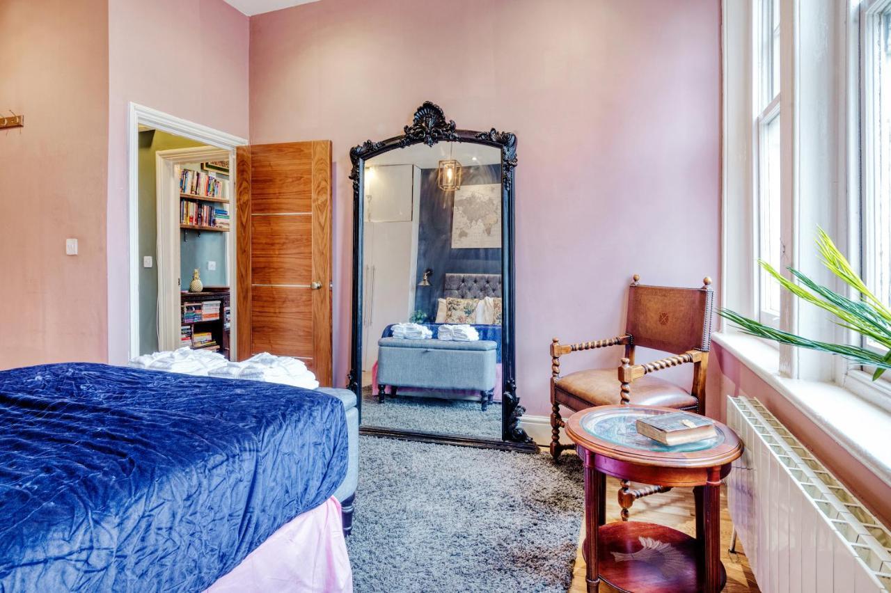 Sunny Corner Apartment In Center Of Лондон Экстерьер фото